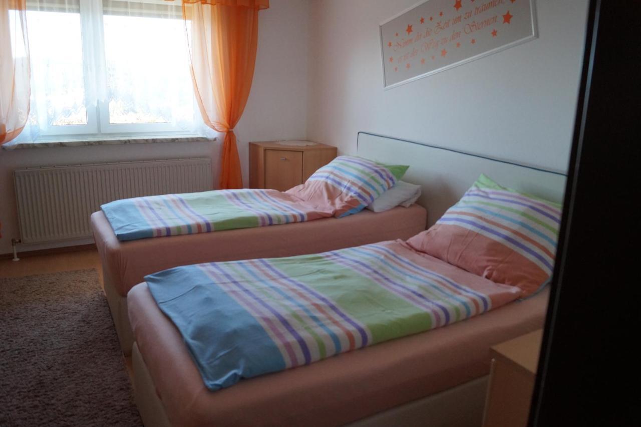 Ferienwohnung Hoebart Dorfstetten Bagian luar foto