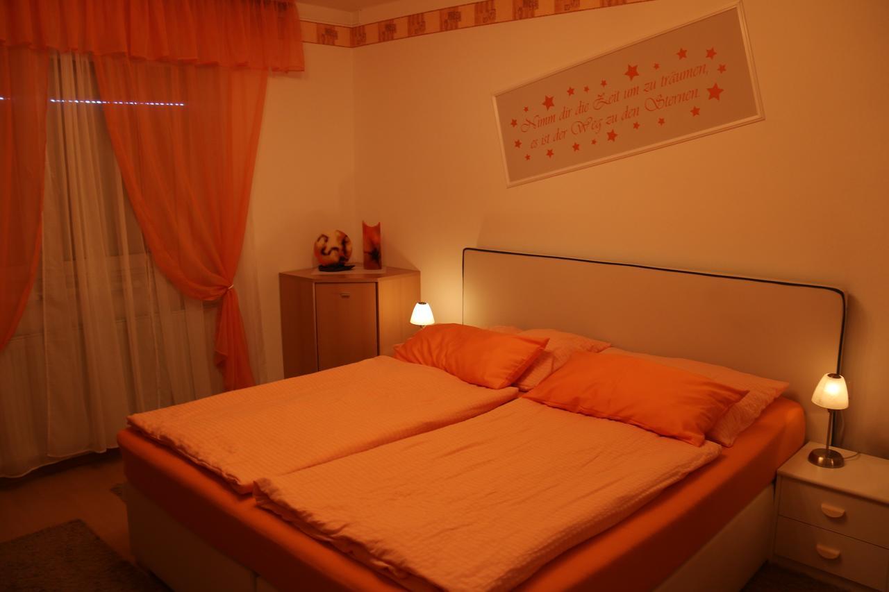 Ferienwohnung Hoebart Dorfstetten Bagian luar foto